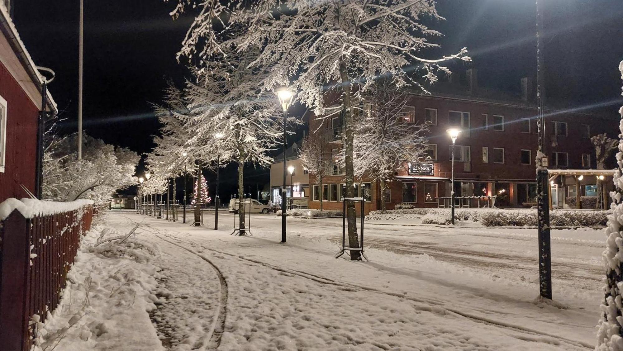 Hotel Bishops Arms Mora Esterno foto
