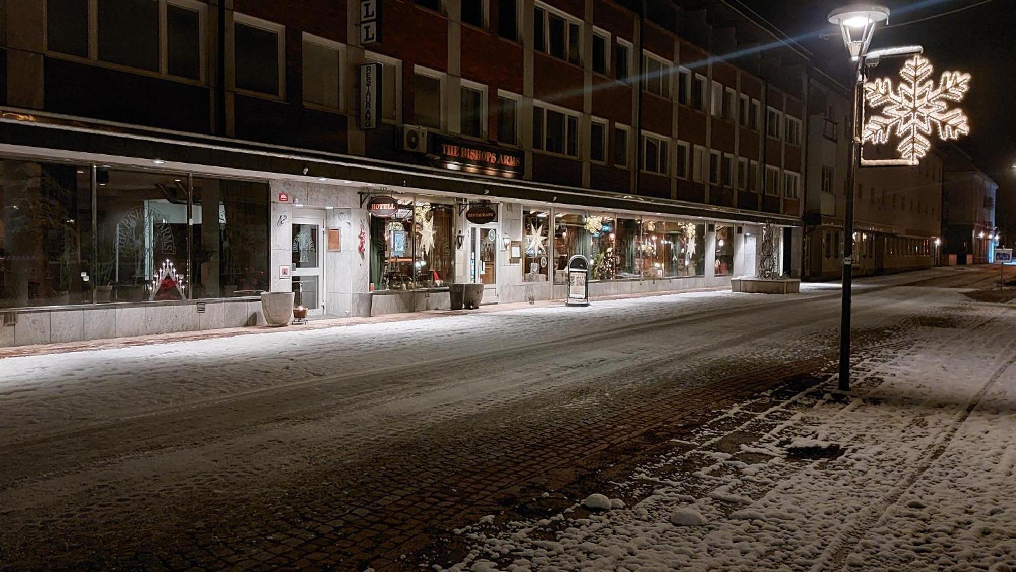 Hotel Bishops Arms Mora Esterno foto