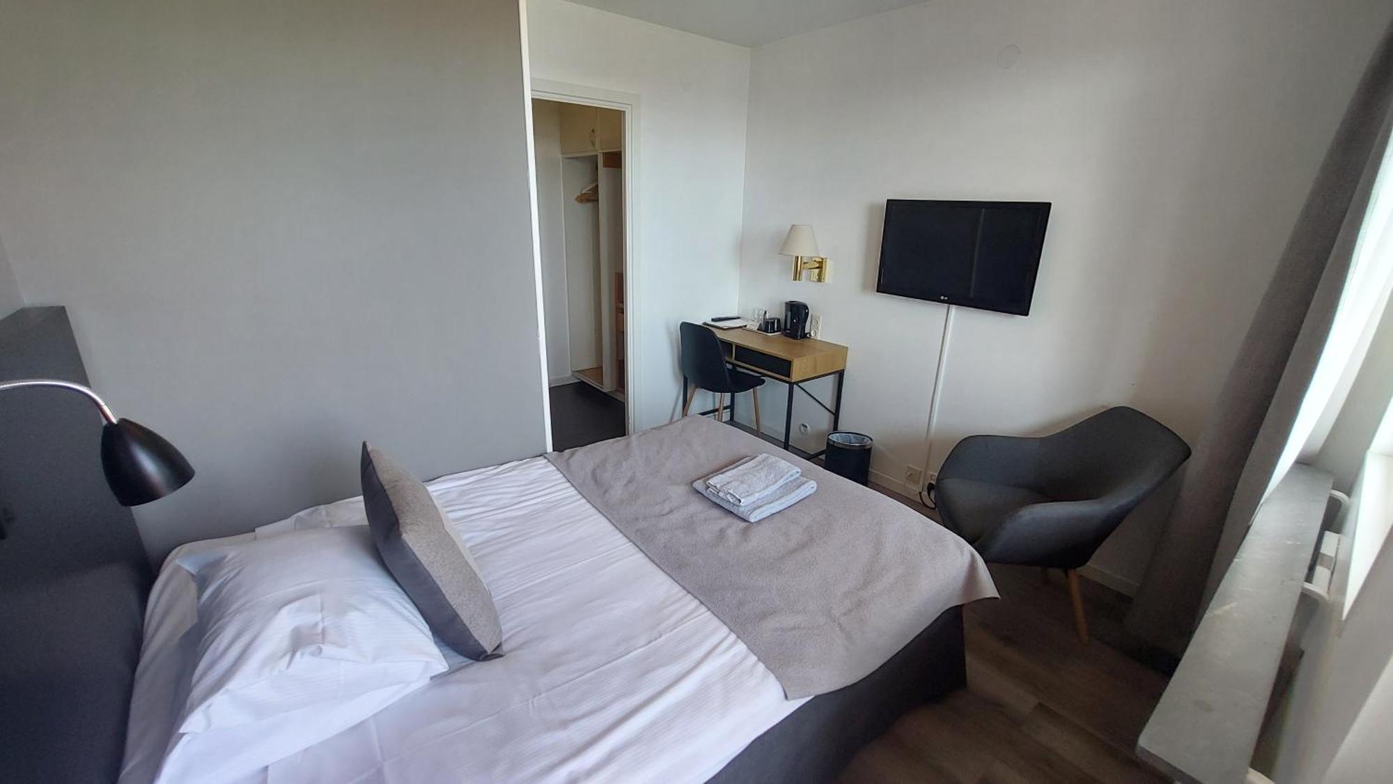 Hotel Bishops Arms Mora Esterno foto